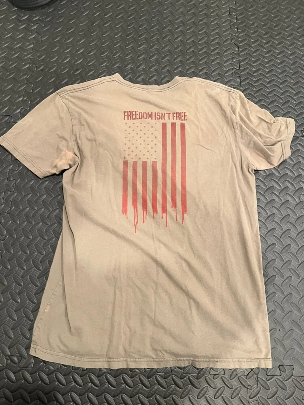 Beige Vortex tee - Picture 2 of 3
